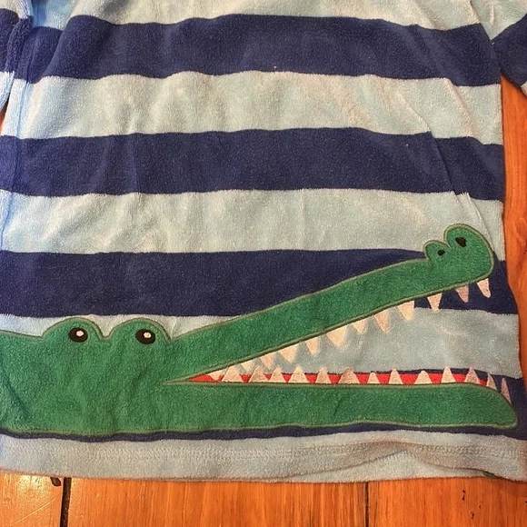 Mini Boden Towel material Swim Cover up with Alligator Appliqué Size 5-6